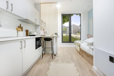 1 bed studio, Oxford Place, Rusholme, Manchester, M145EE - Image 5